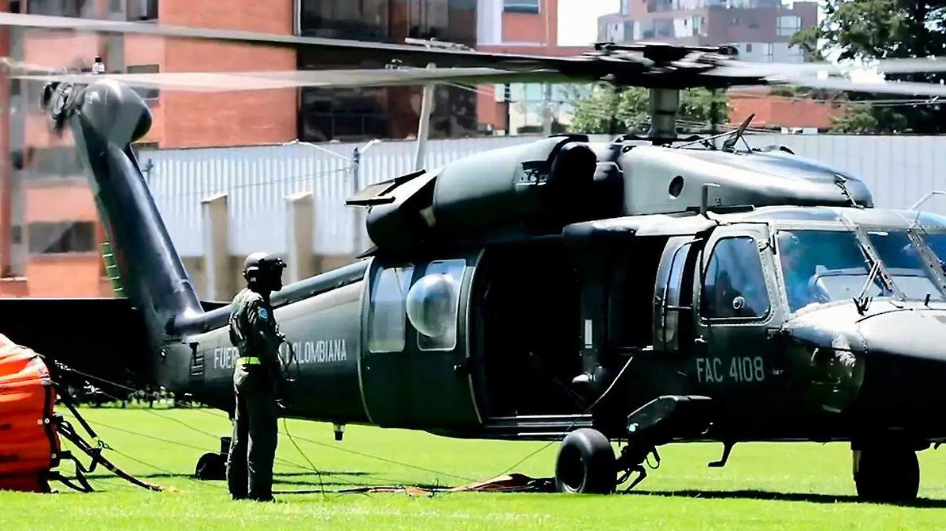 Helicóptero Black Hawk FAC